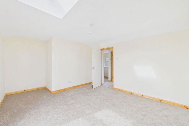2 Bethany Row, Narberth Road, Haverfordwest photo 4