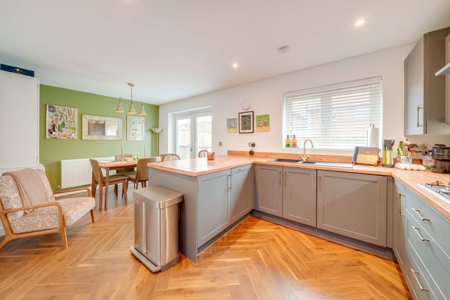 5 Finch Road, Burscough photo 4