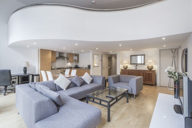 15, Matiere Place, 35-37, Earls Court Square, London photo 2
