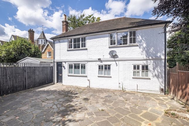 Detached house to rent in Ridgway, London
