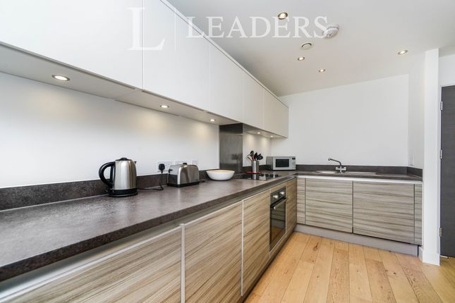 Apartment 16, 9, Orion 9, Brighton Marina Village photo 4