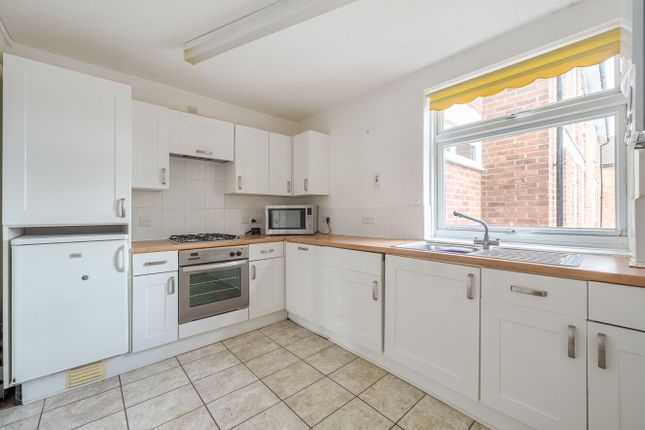 27 Normans,, Norman Road, Hampshire photo 3