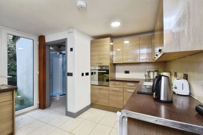47, West Street, Tavistock photo 4