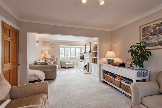 7, Orchard Gate, Royston photo 4