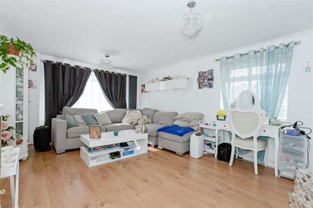 Semi-detached house for sale in Stuart Close, Broadwater, Worthing