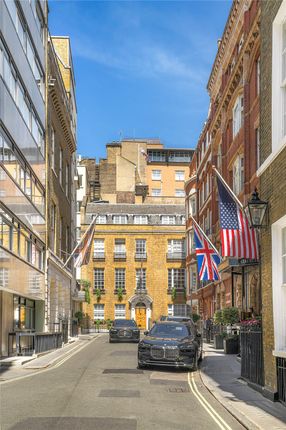 Penthouse,, Castlemaine House, London photo 4