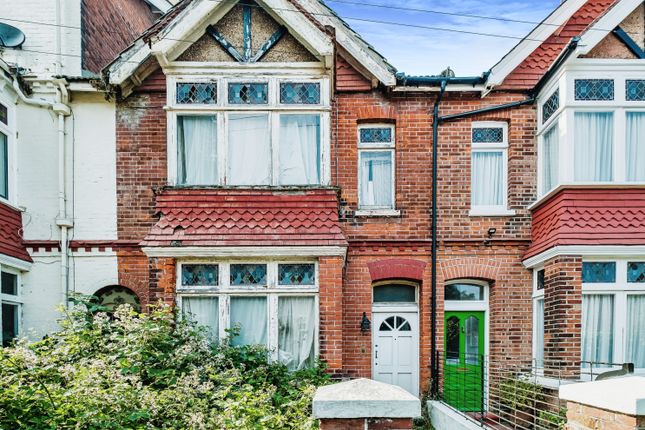 Terraced house for sale in Warwick Gardens, Worthing