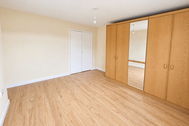 Basildon photo 4