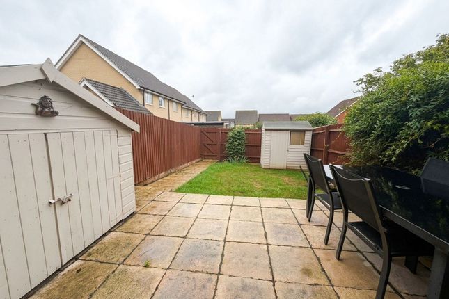 7 Warbler Way, Stowmarket photo 4