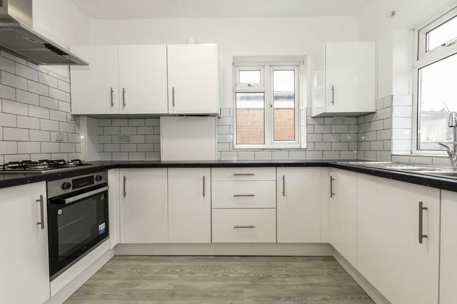 GFF, 10, Bryony Road, London photo 3