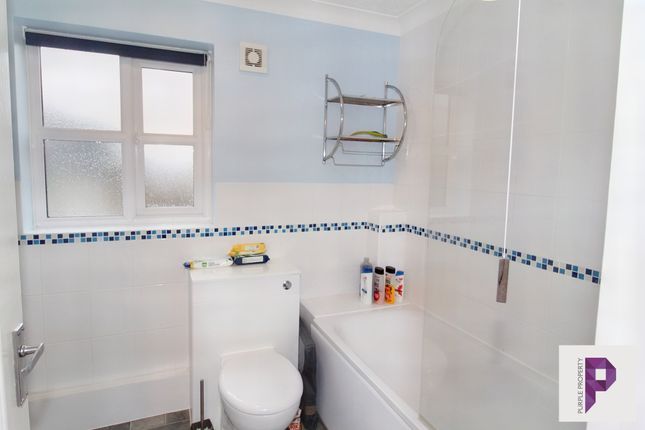 Flat for sale in Tadley Court, Court Lodge Road, Gillingham