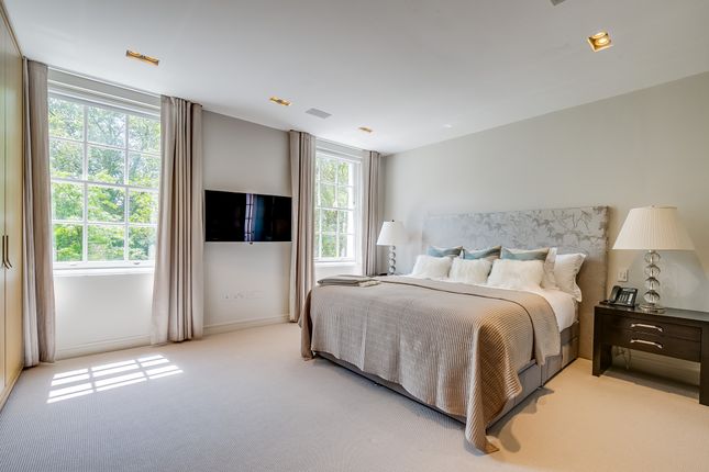 Town house for sale in Montpelier Square, London