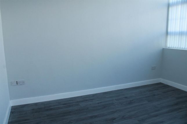 Flat 8, 66, Mount Pleasant, Bilston photo 2
