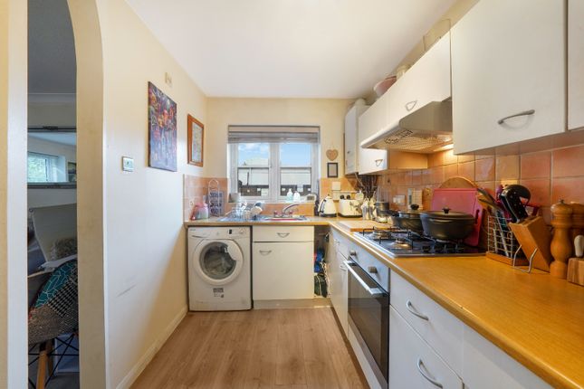 Flat 1, Waterdell Place, Rickmansworth photo 4