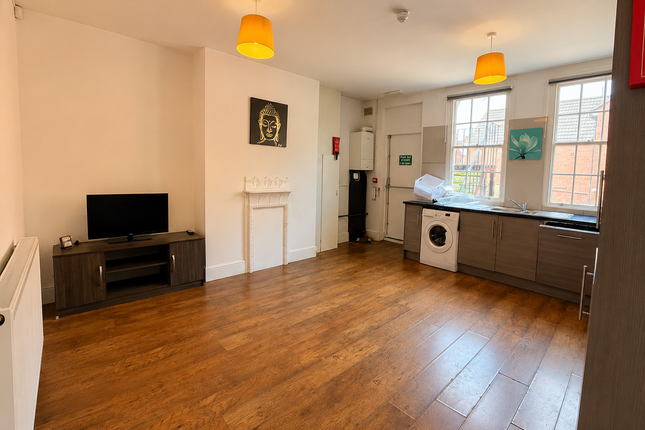 84 Westcotes Drive, Leicester LE3, Leicester photo 4