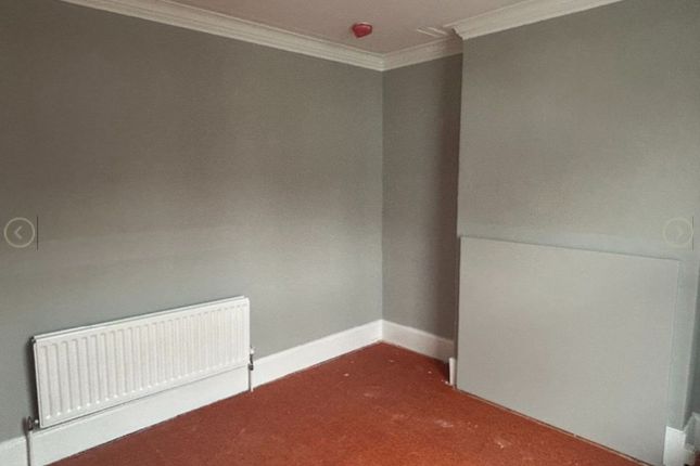 5 Elmdene Road,, Elmdene Road, London photo 5
