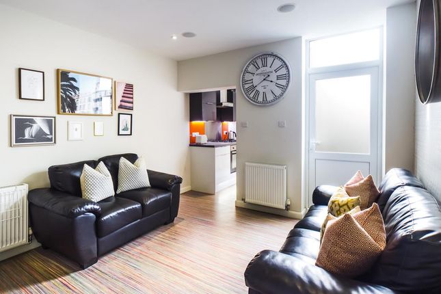 Shared accommodation to rent in Carlton Road, Stoke