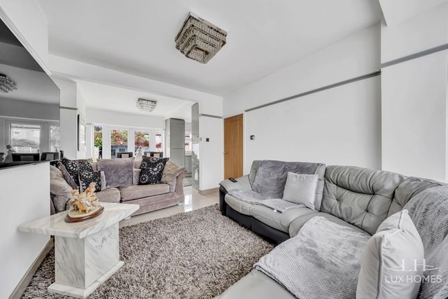 19 Albert Road, Dagenham photo 3