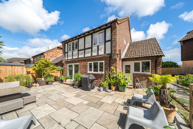 5 Bramley Gardens, Bognor Regis photo 4