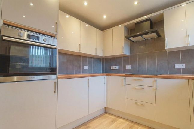 23 Gatcombe Grove, Nottingham photo 3