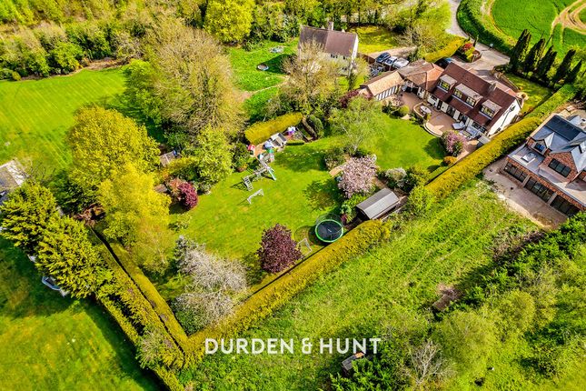 Hillside House Drapers Corner, Ongar photo 2