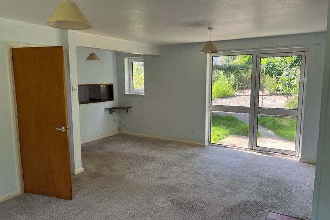 2, Waterworks Cottages, Redbridge Lane, Haywards Heath photo 4