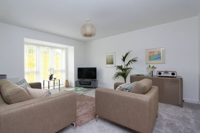 26, Cleve Leaze, Thornbury photo 3