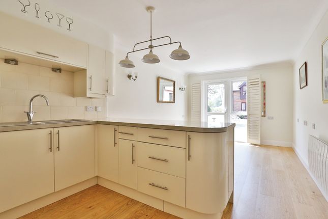 Flat 14 Androse Gardens,, Bickerley Road, Hampshire photo 3