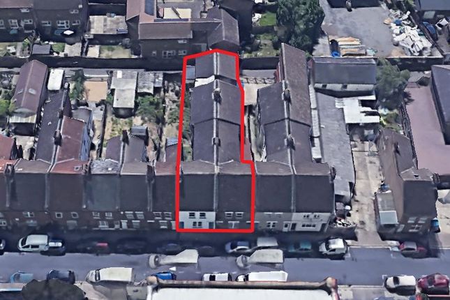 Frederick Street, Luton photo 2