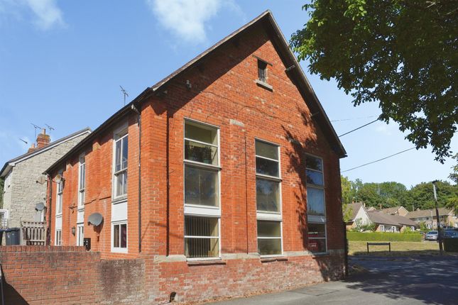 1-bed flat on Flat 1, Old Ship Yard, Castle Hill Lane, Warminster, £90,000