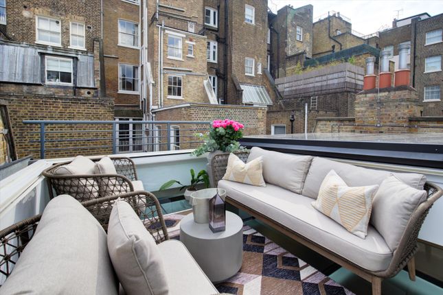 Terraced house to rent in Elvaston Mews, South Kensington, London