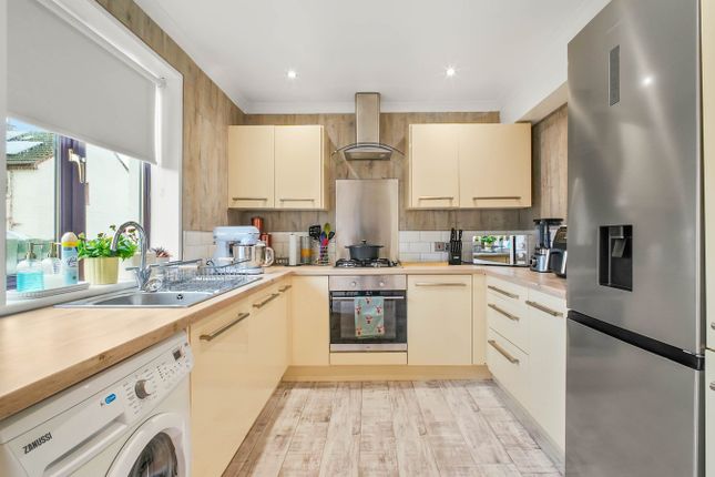 24, James Campbell Road, Ayr photo 4