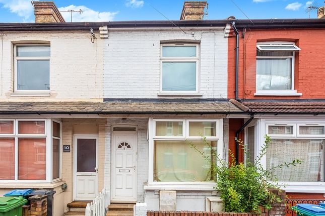 Thumbnail Terraced house to rent in Leavesden Road, Watford