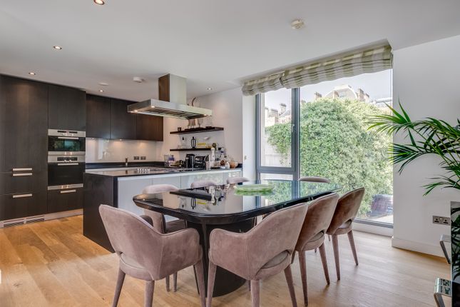 Flat for sale in Montrose Place, London