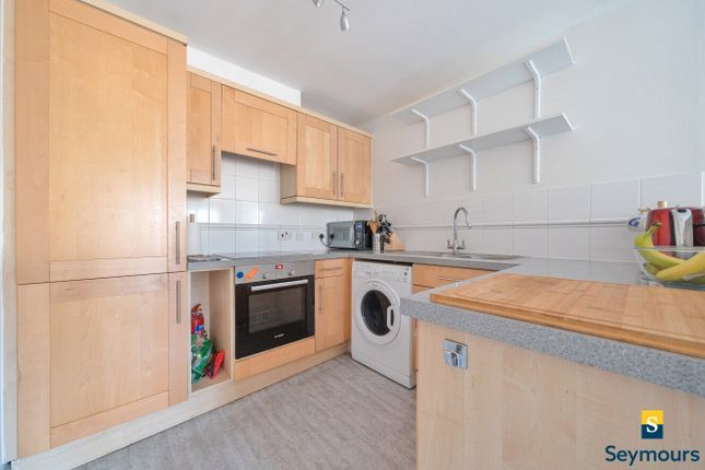 66, Faraday Road, Surrey photo 3