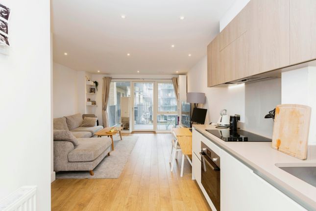 Flat for sale in 2 Anderson Square, London