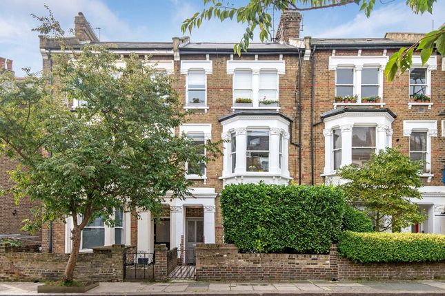 Flat for sale in Macroom Road, London