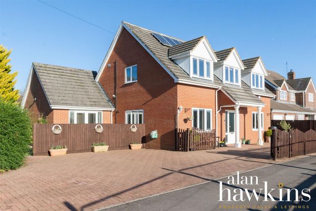 Thumbnail Detached house for sale in High Street, Purton, Swindon 4