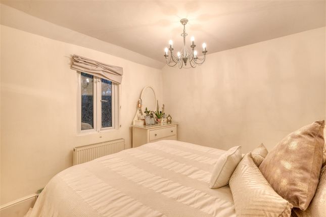 Terraced house for sale in Earlswood Common, Earlswood, Solihull