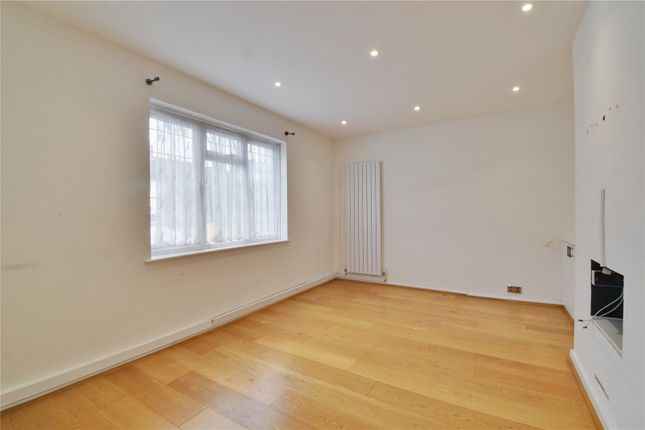 6, Fuller Road, Hertfordshire photo 4