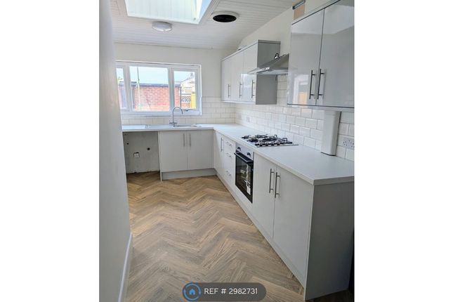 Locksway Road, Southsea photo 2