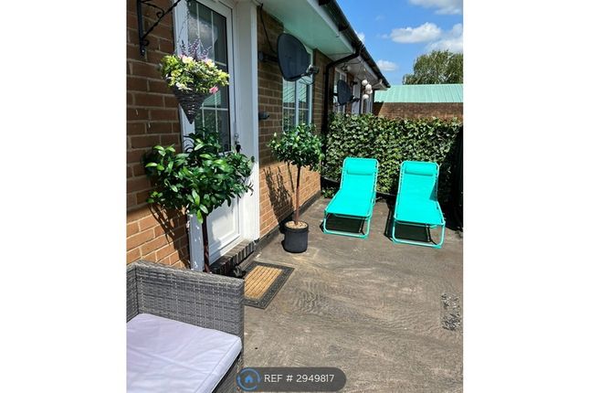 A Haldens, Welwyn Garden City photo 2