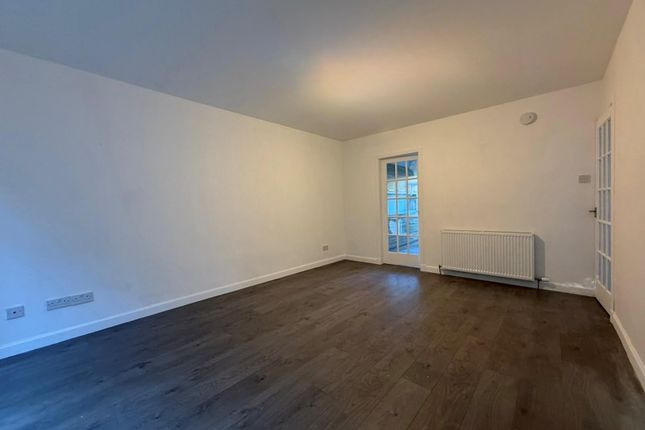 101 Newbattle Abbey Crescent, Newbattle, EH22 3LP, Dalkeith photo 2
