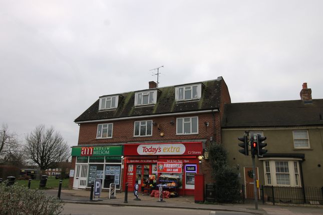 Maisonette to rent in Oxford Road, Stokenchurch, High Wycombe