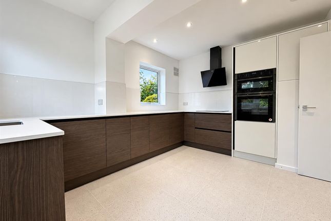 4, Quat Goose Lane, Cheltenham photo 3