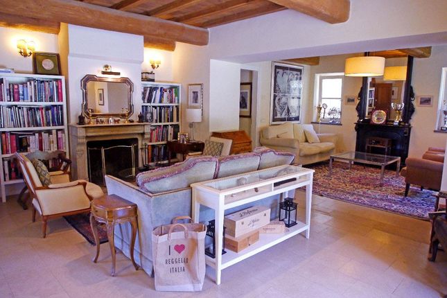 Farmhouse for sale in Florence, Tuscany, Italy