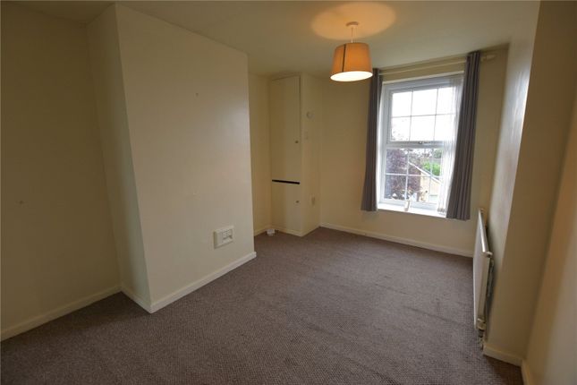 67, Kilpin Hill Lane, West Yorkshire photo 4
