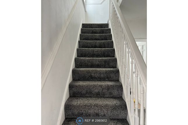 Eastway, Greasby, Wirral photo 4