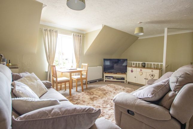 Flat 18, The Green, Dersingham photo 3