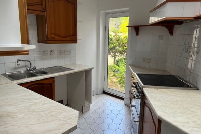 Lovely Cottage, 104 Mill Street, Ottery St Mary photo 2